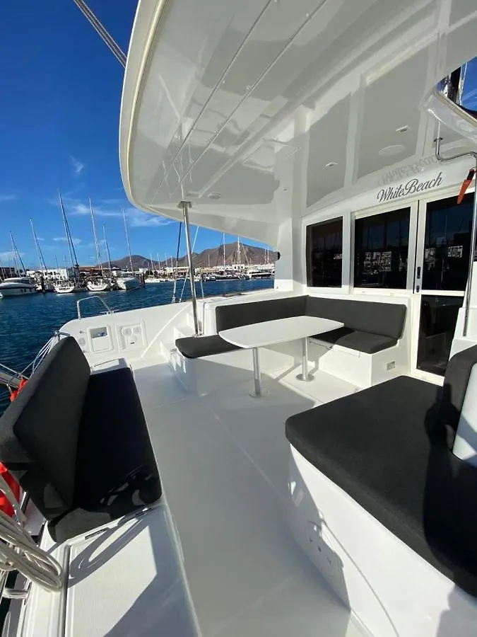 Catamaran White Beach Hotel Playa Blanca  Botel Playa Blanca (Lanzarote)